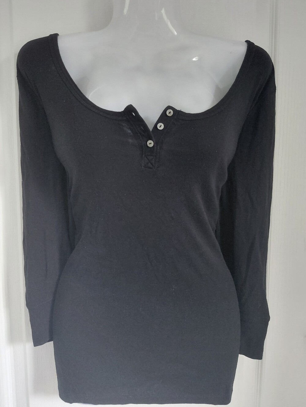 Old Navy Black Scoop-Neck Henley Long 3/4 Sleeve